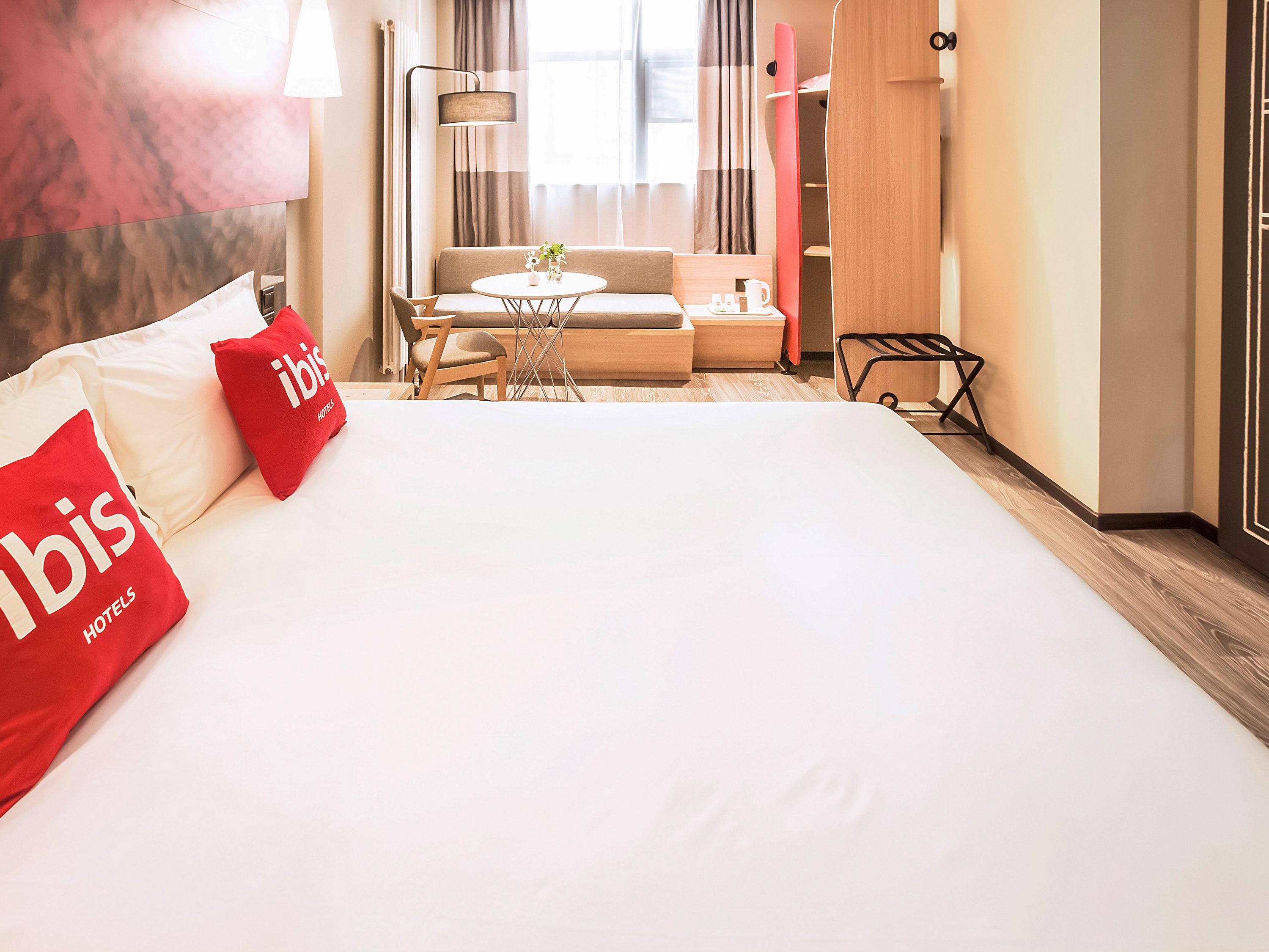 ibis Zhengzhou Longhai Road Exterior foto