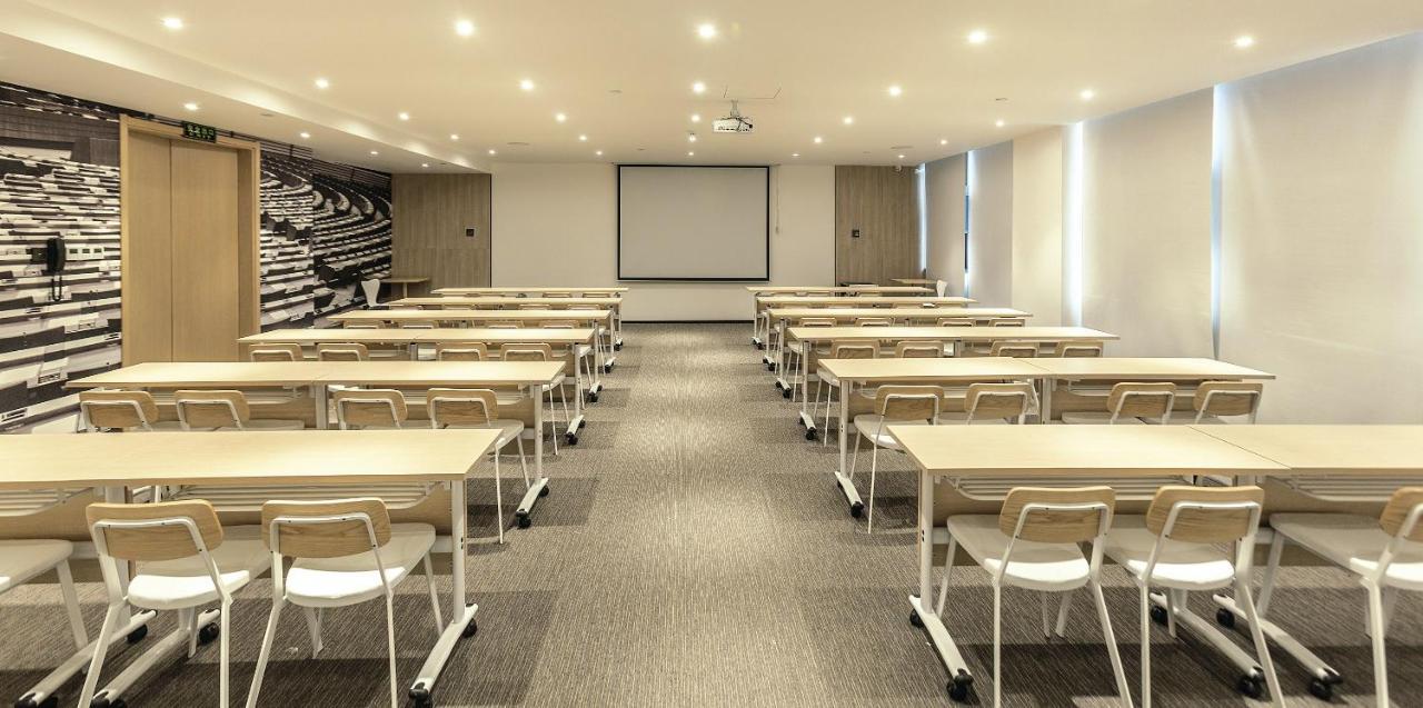 ibis Zhengzhou Longhai Road Exterior foto